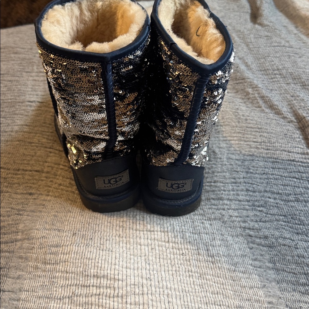 UGG Blue sequin Cream Fur Lined boots